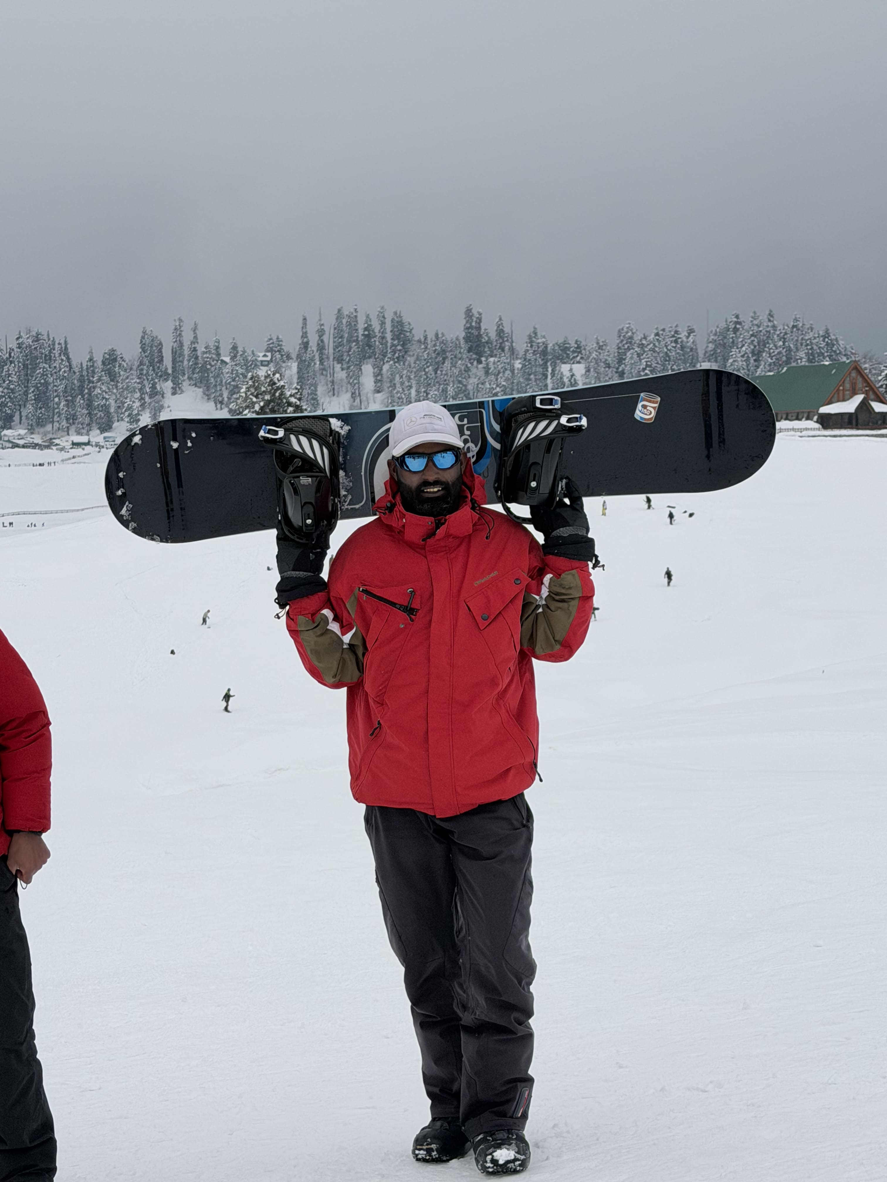 Khaleel, snowboard instructor
