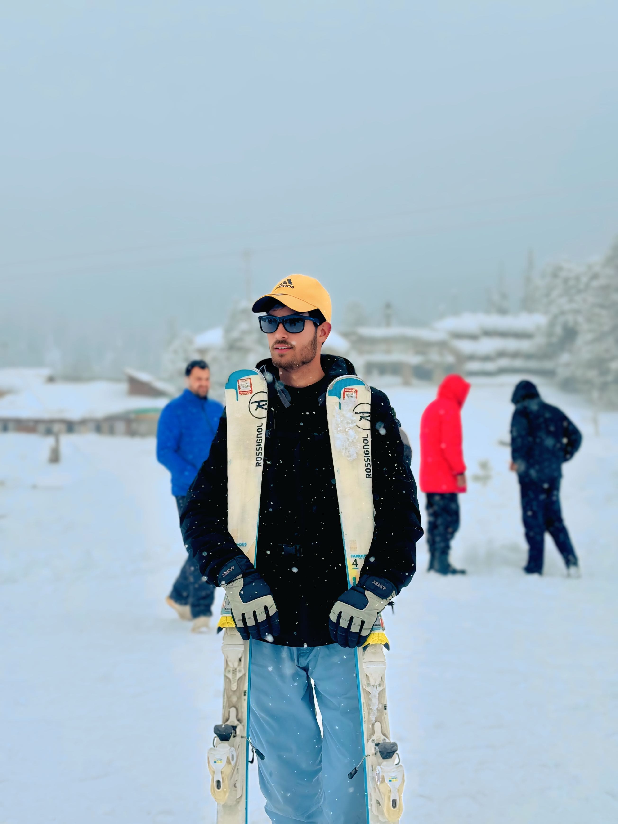 Tariq Bhat, ski instructor